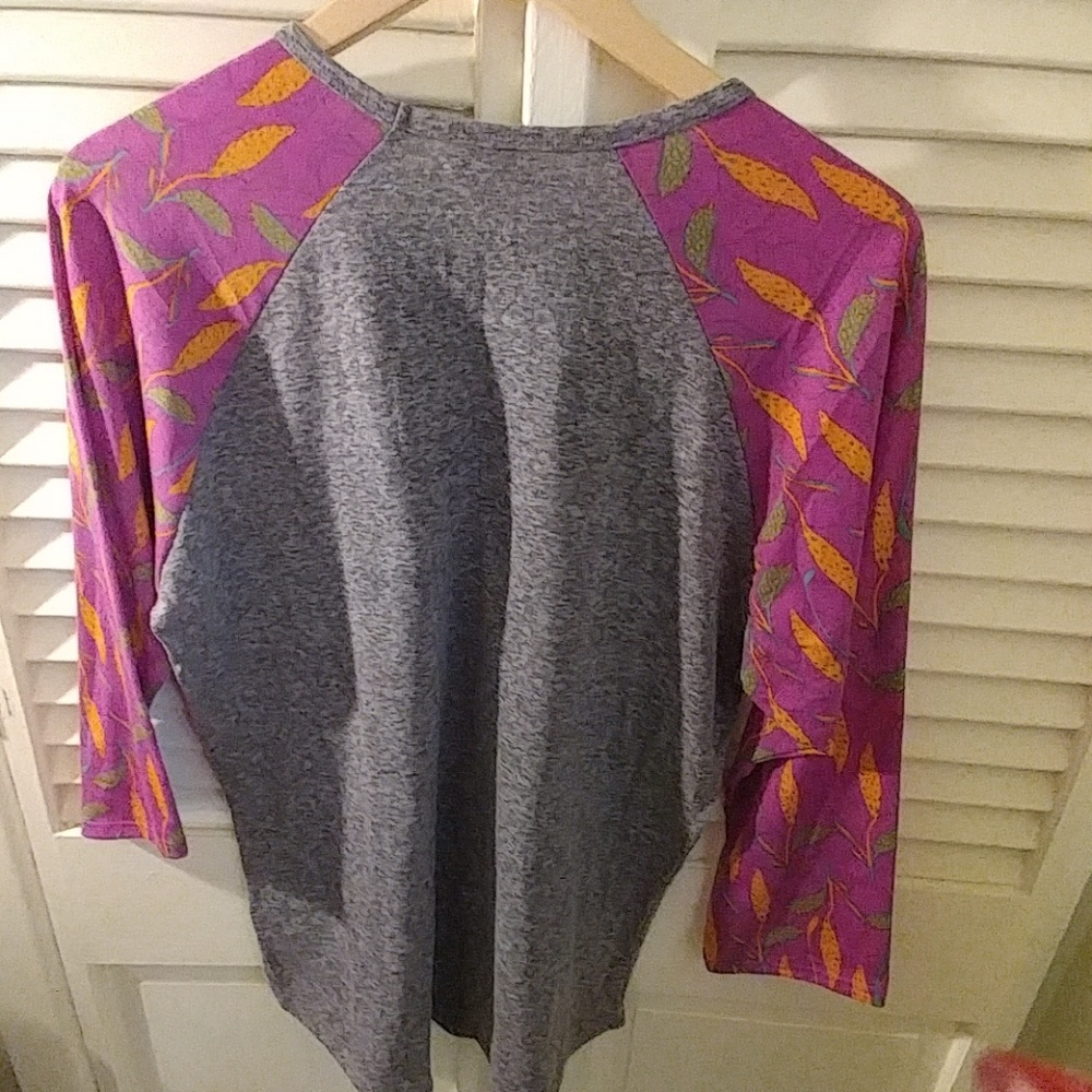 Lularoe Randy T Shirt - Picture 4 of 5